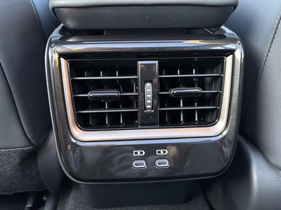 2025 Toyota Toyota Crown Signia Limited