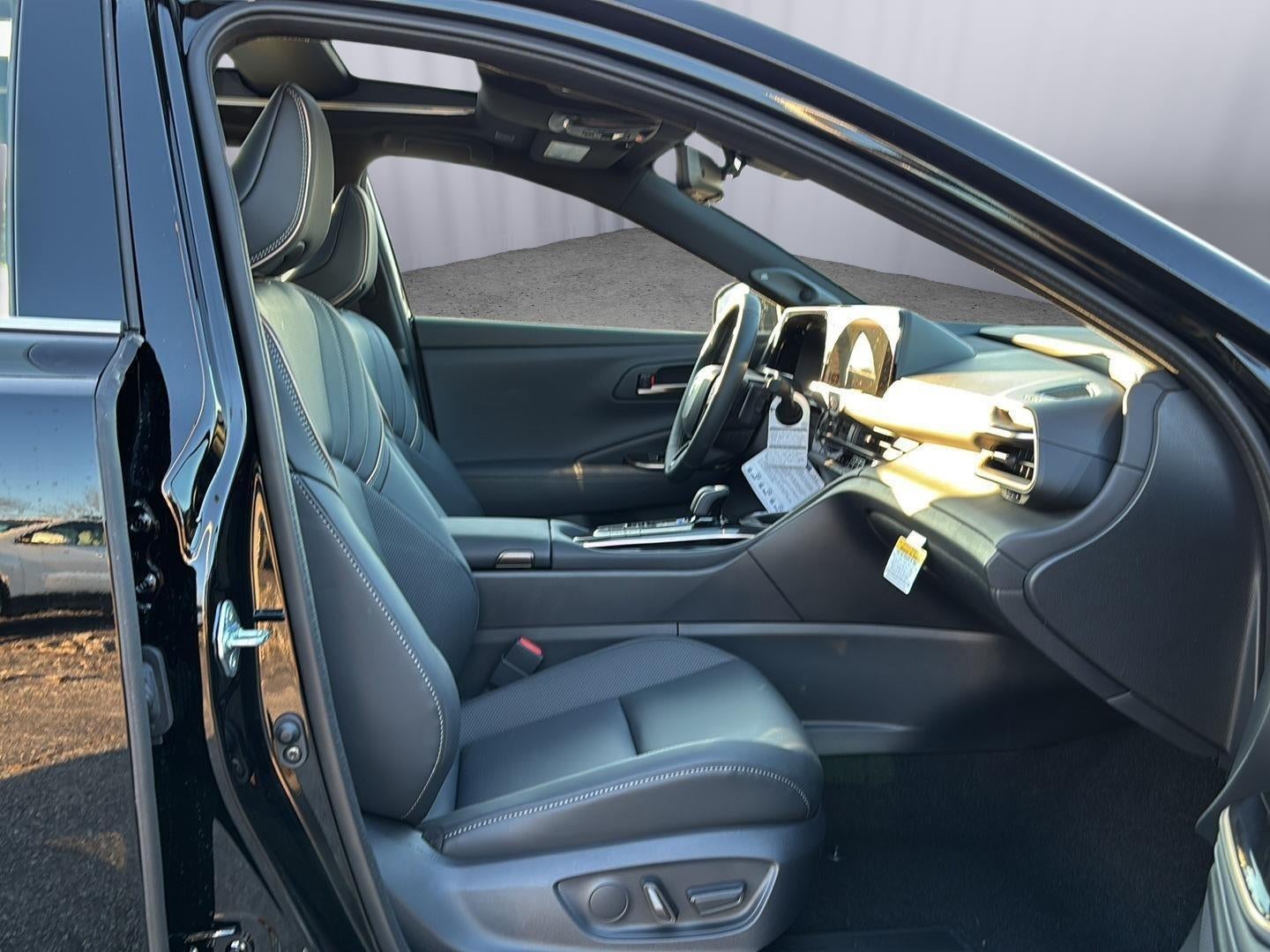 2025 Toyota Toyota Crown Signia Limited